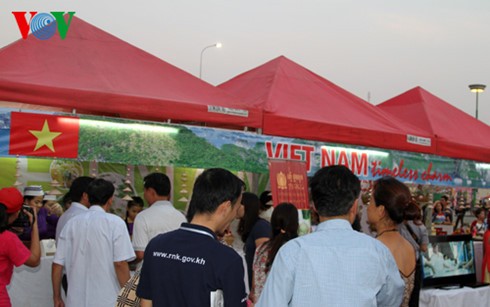 Hội chợ ẩm thực ASEAN lần thứ nhất tại Campuchia - ảnh 1